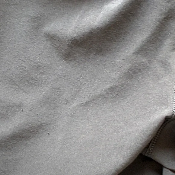 Lululemon Women’s Athletic Shorts size 6 - Picture 5 of 9